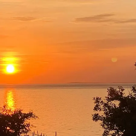 Un Passo Dal Mare